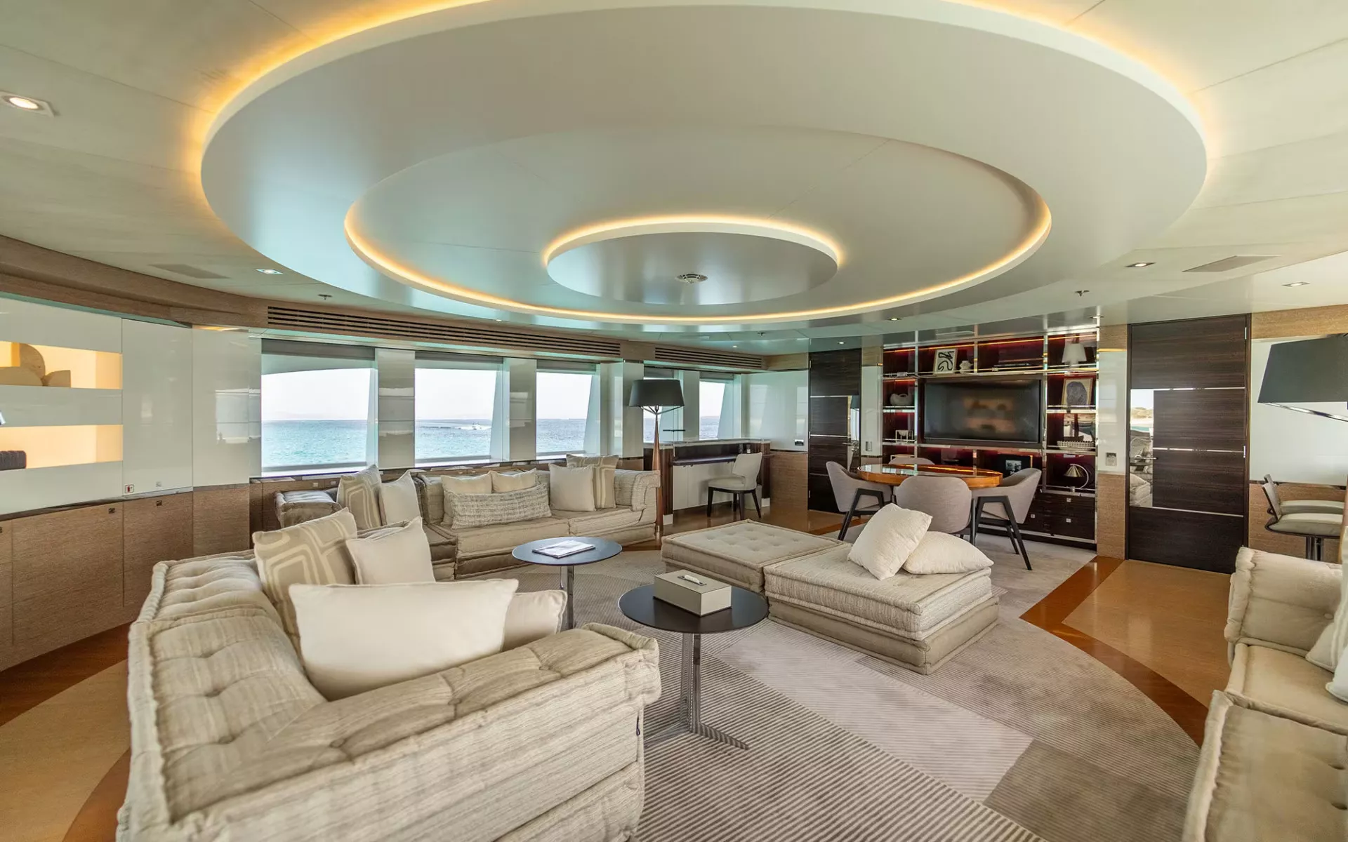 https://dev-api.arconyachts.com/storage/36019/conversions/NniibCT0qbngDqD2oLOs4XX4TeBMolda9cbUosym-optimize.webp