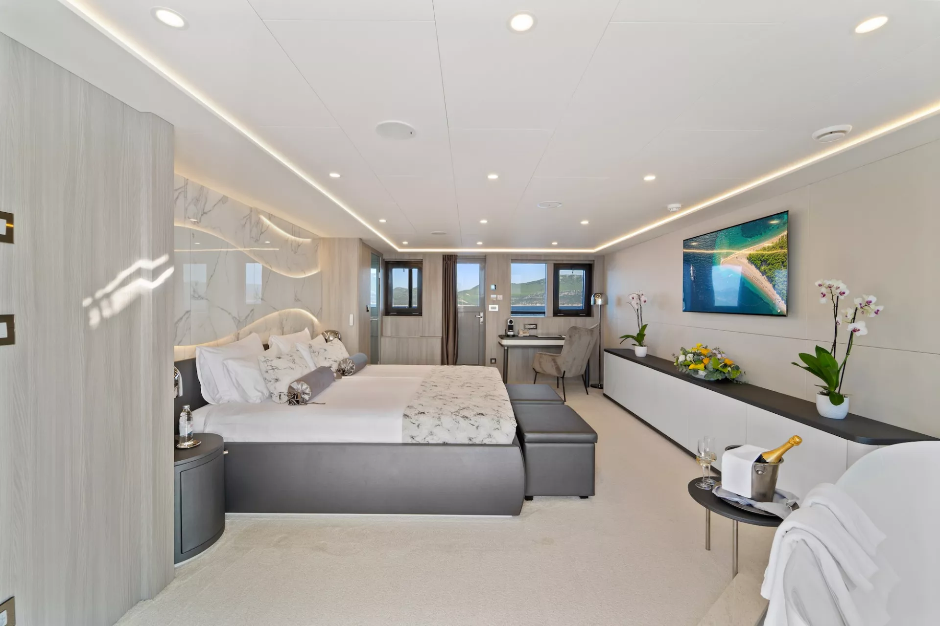 https://dev-api.arconyachts.com/storage/36040/conversions/vm3BWY8Pa2jtivSAKeOy6nJGYxf54x2tTnWFWOYT-optimize.webp