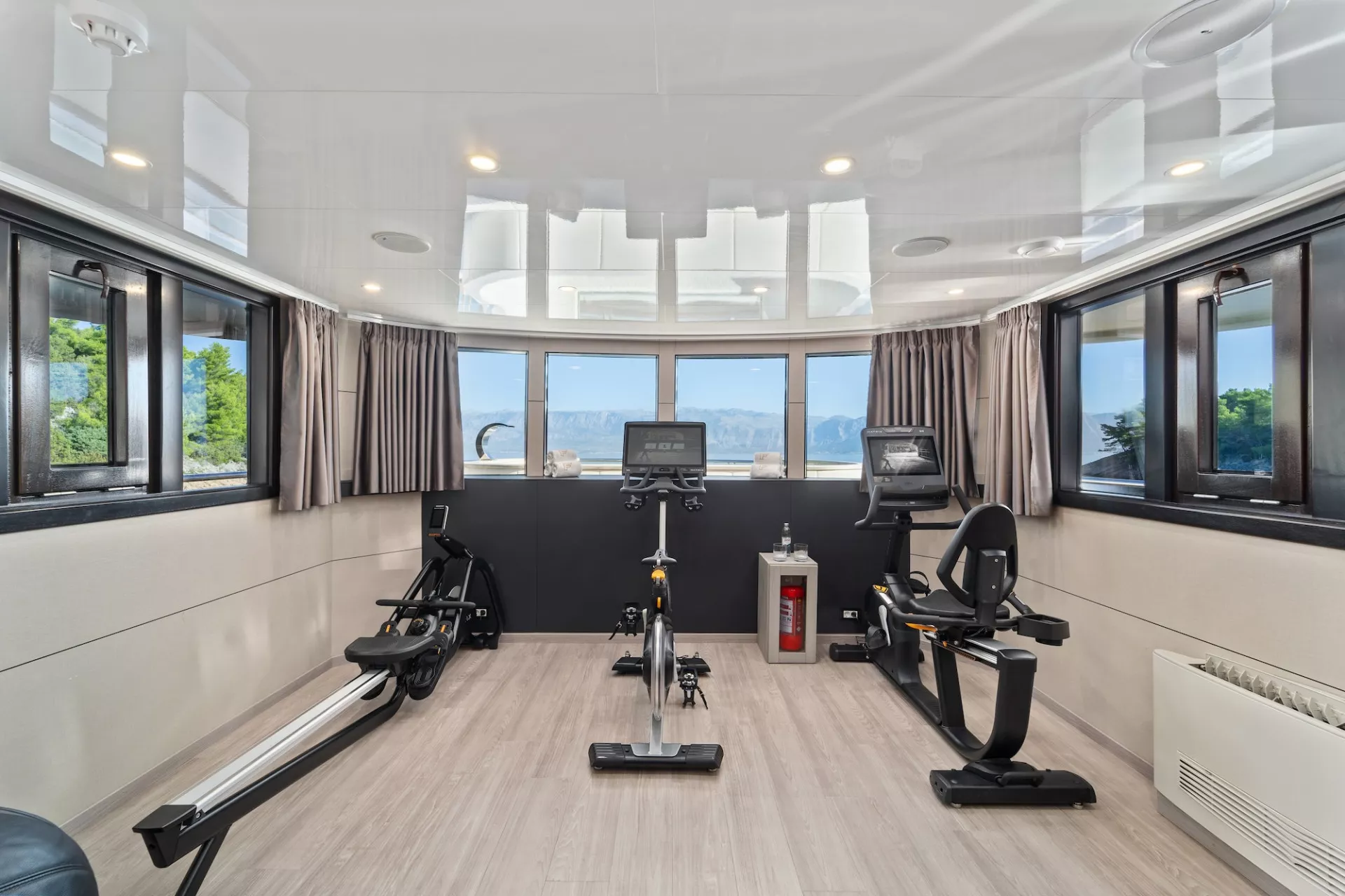 https://dev-api.arconyachts.com/storage/36047/conversions/xgrQZ2Q5pAiBiLQ8aKYqbTxVzTssjCSPv8sKjHYl-optimize.webp