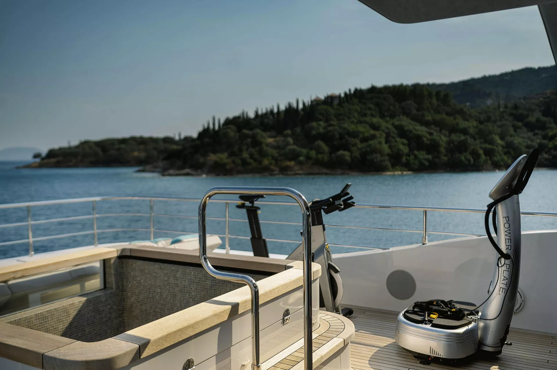 https://dev-api.arconyachts.com/storage/36092/conversions/eEudHAAkMT4dzj9LA1FPVMekeBZkhQFKZ9qcK55U-optimize.webp