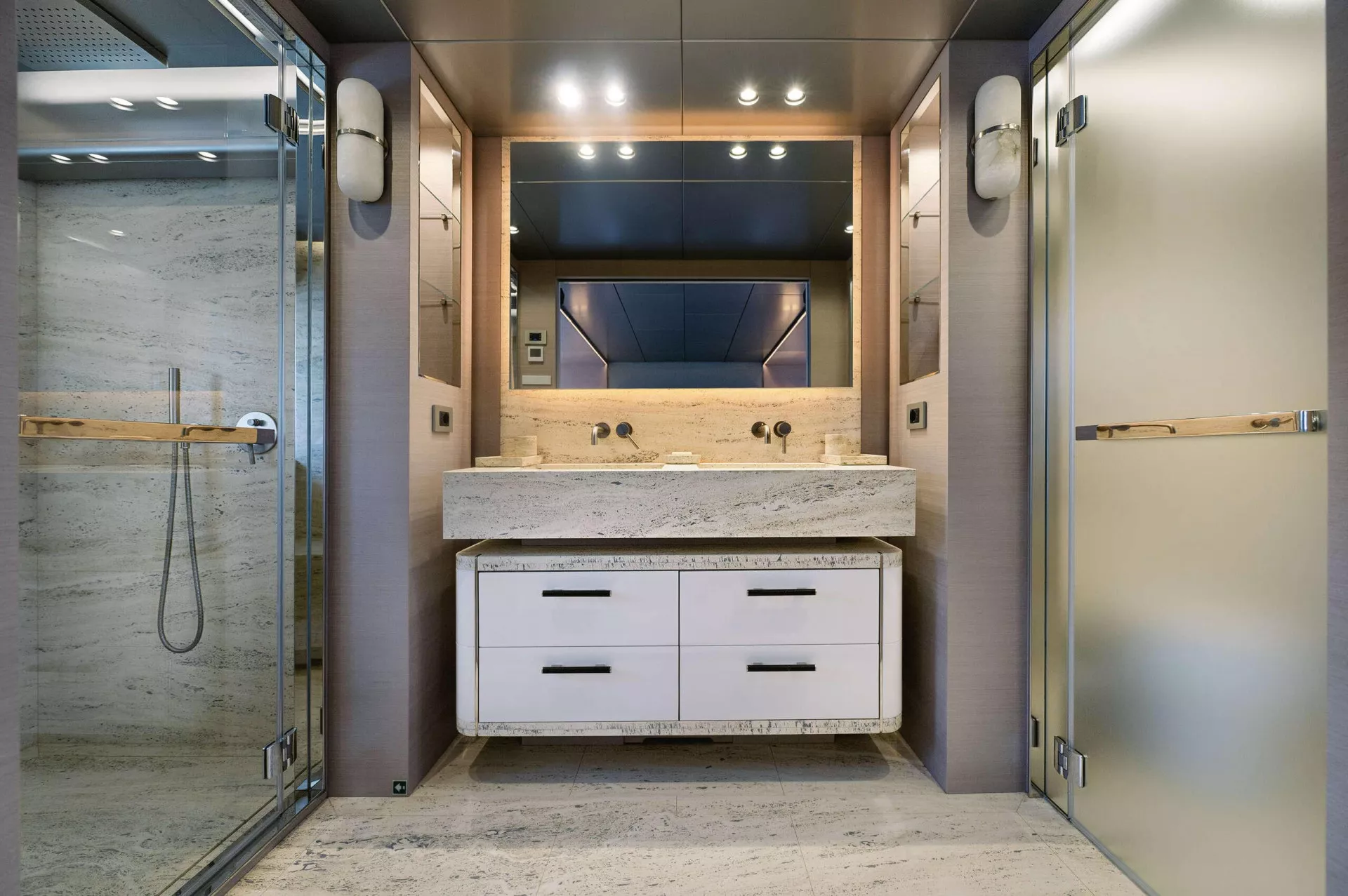 https://dev-api.arconyachts.com/storage/36103/conversions/JiALsN2ayB4ro1K0GdxJhdBp7YHGlkc5Du5oecRu-optimize.webp
