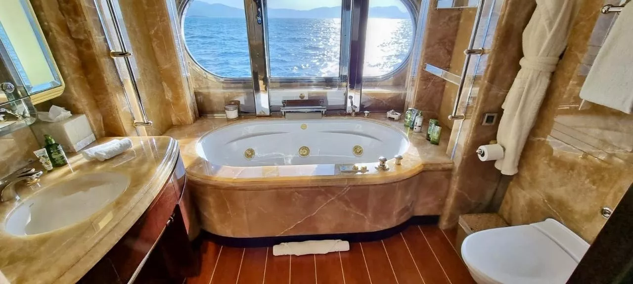 https://dev-api.arconyachts.com/storage/36210/conversions/dGQ8UGVg6UBJMKB0Y1IieeBx3t7cE6LotPVQcRzS-optimize.webp