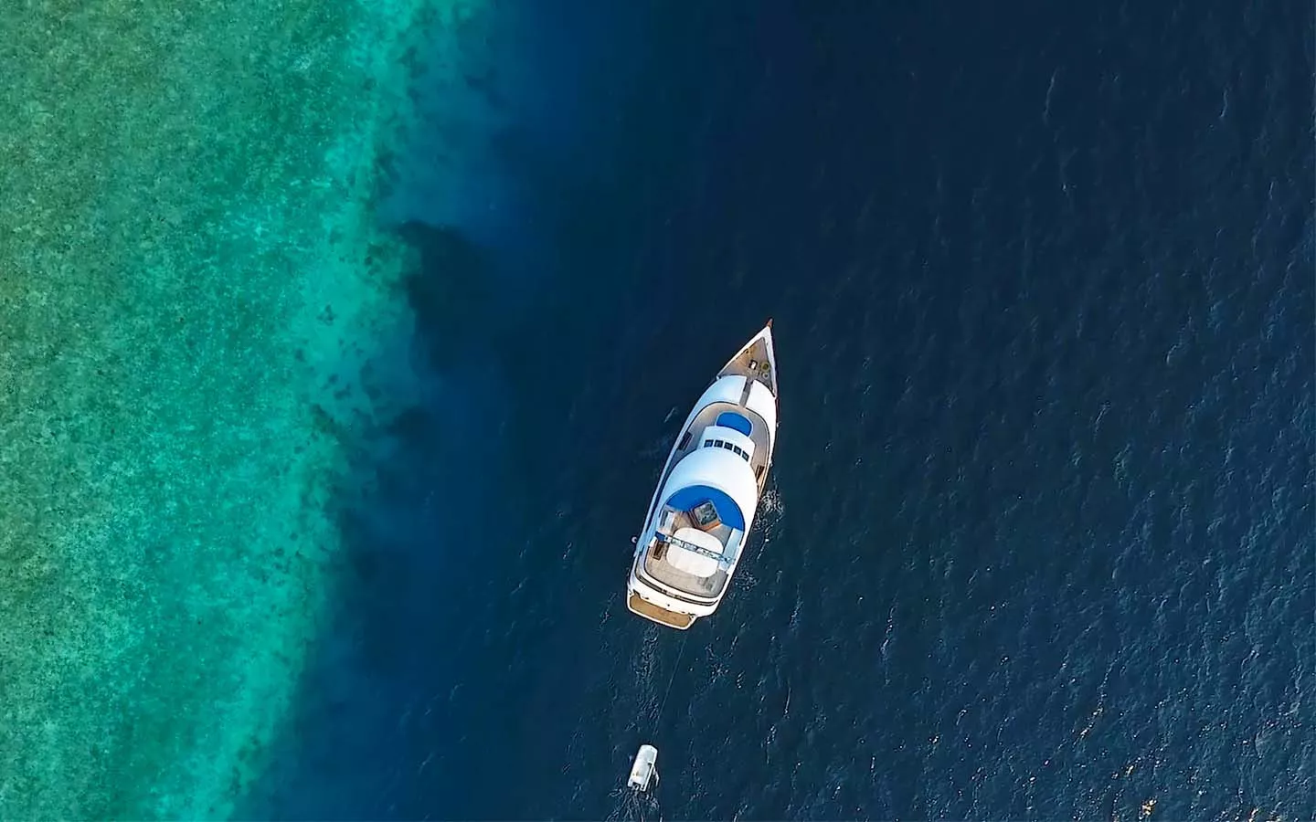 https://dev-api.arconyachts.com/storage/36244/conversions/jhCrQWTAQBt8pACKgpT9o1dJG7bJFFGNb3UkQzEa-optimize.webp