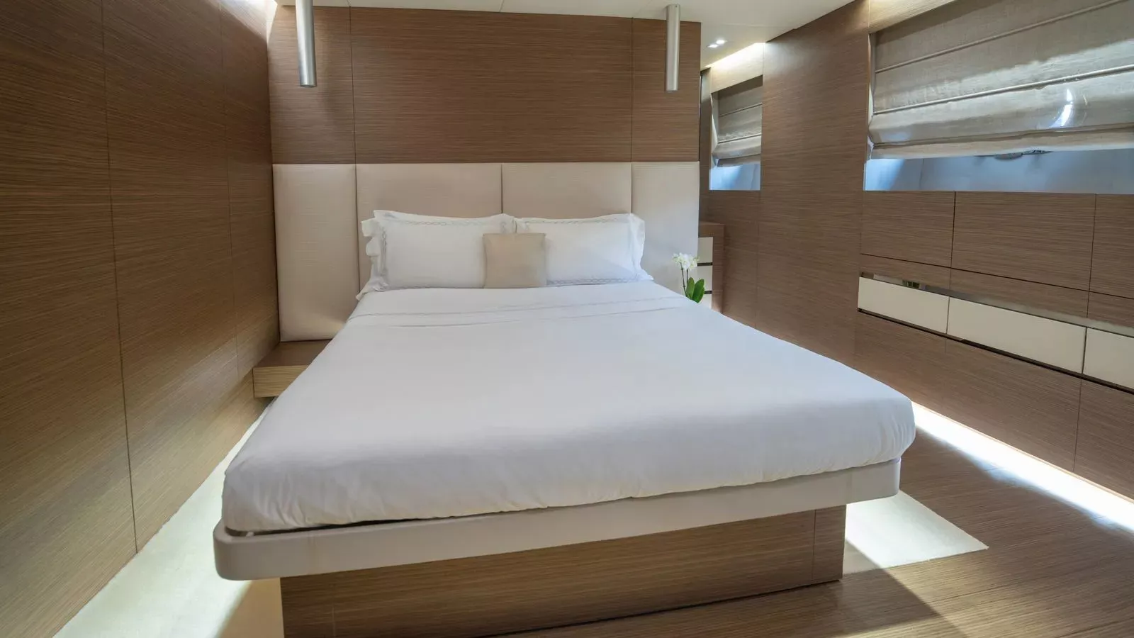 https://dev-api.arconyachts.com/storage/36326/conversions/rKHi6WKLMpwu6MSMMTRd7r0u4isCpV9ILkEyDyaA-optimize.webp