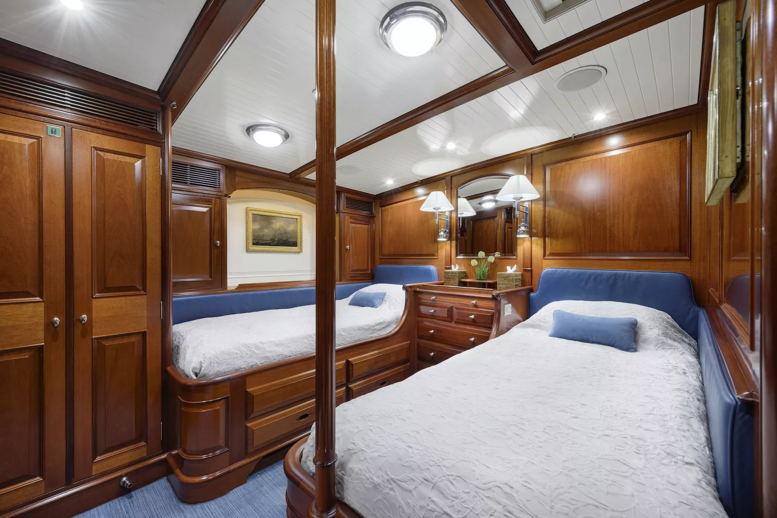 https://dev-api.arconyachts.com/storage/36489/conversions/M6jVKsGap38NEEIZCUf8saH31J5z8yIqMyxUNZTS-optimize.webp
