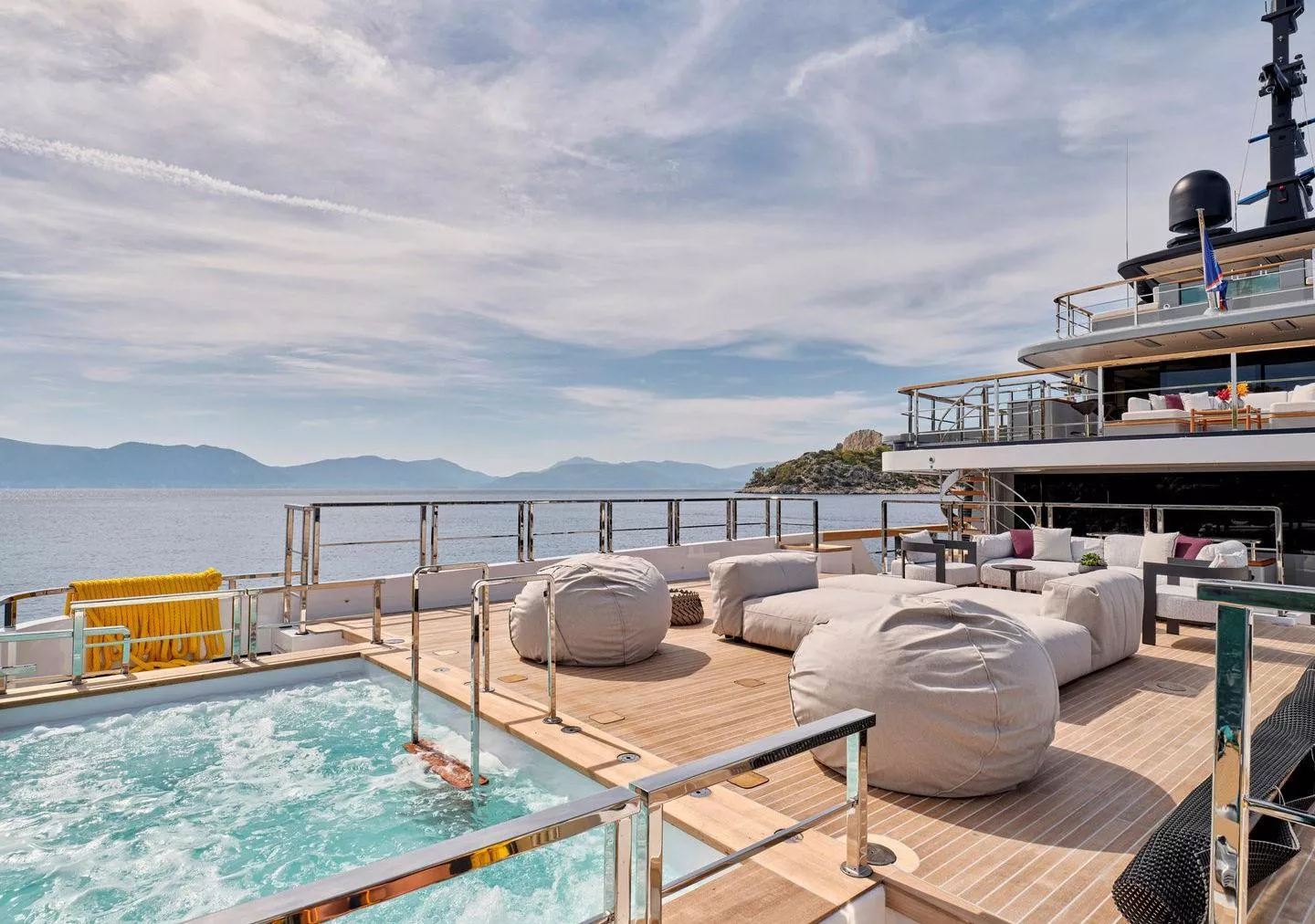 https://dev-api.arconyachts.com/storage/36505/conversions/tfJfOGPk0ALSQqPevBiqa1UrWwDqMfCl0XSKfaIK-optimize.webp