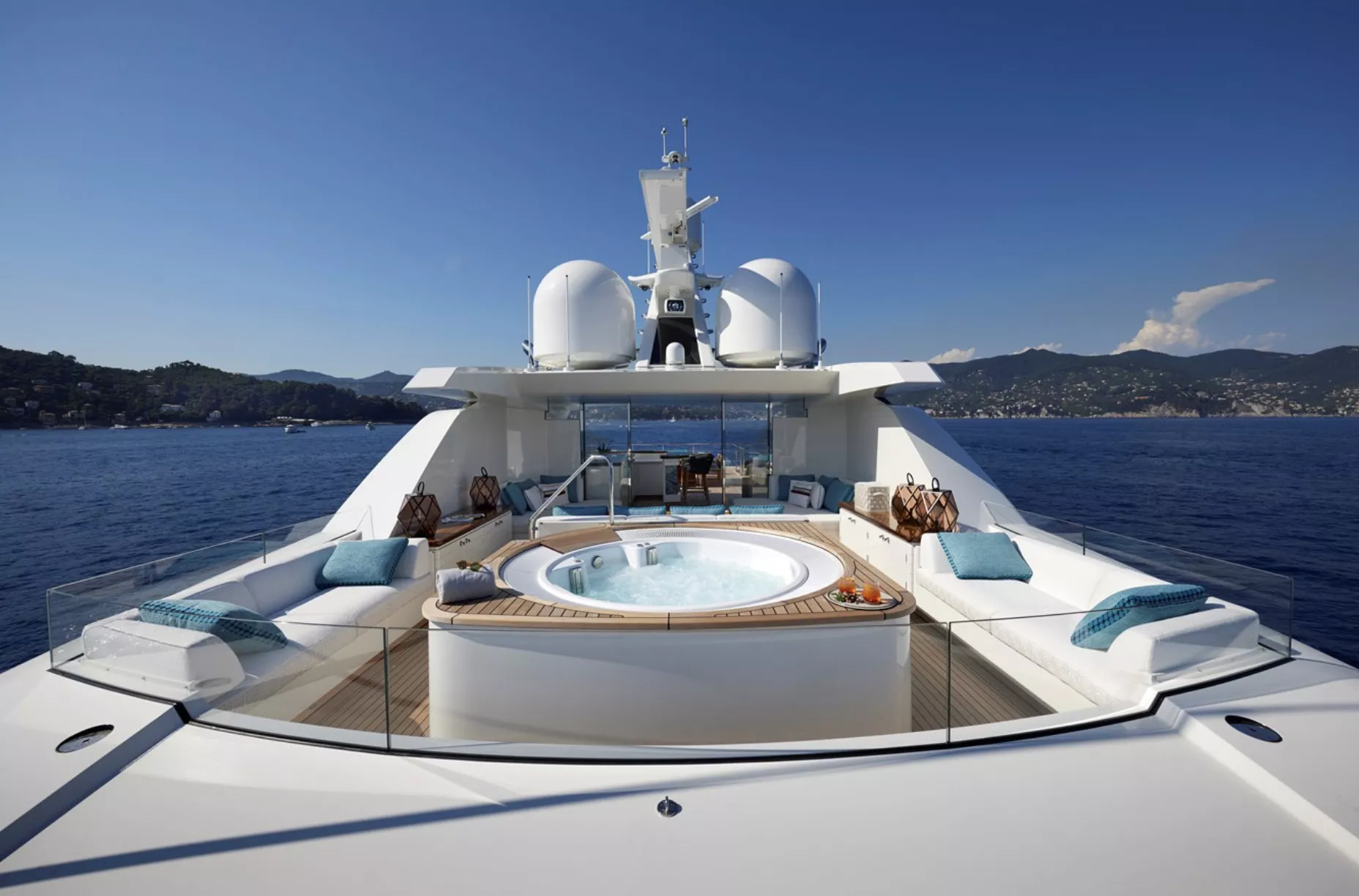 https://dev-api.arconyachts.com/storage/36531/conversions/LAY2oiN0T7wFYrRUj7Q7jeBHizqxOXYXxRsK2d9R-optimize.webp