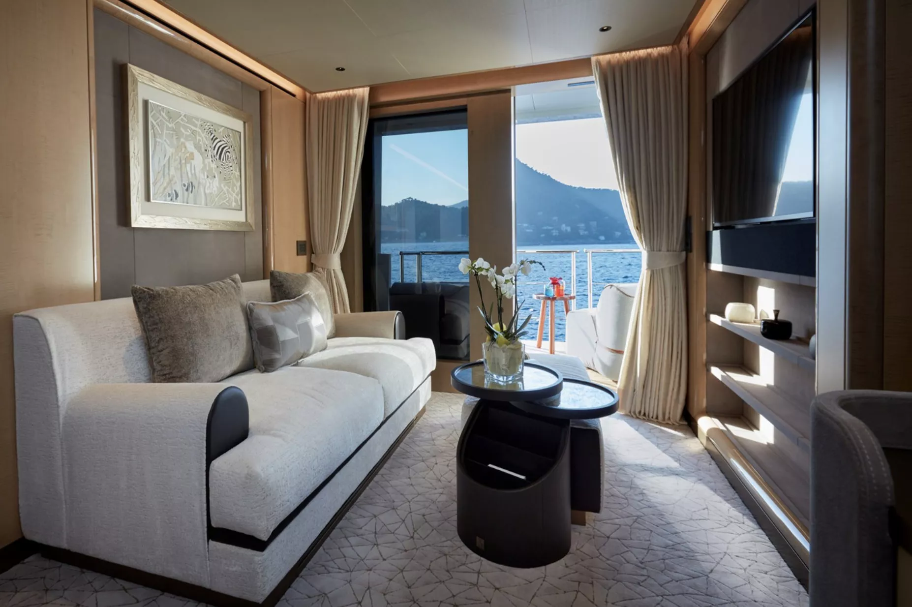 https://dev-api.arconyachts.com/storage/36536/conversions/wyvgqVIvWTLGAHUX5COEER8KrtpHpdU2p0FcxlIT-optimize.webp
