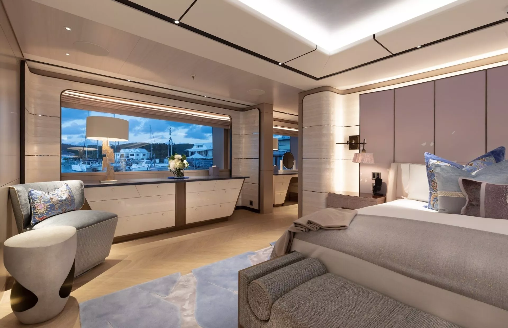 https://dev-api.arconyachts.com/storage/36557/conversions/zP5FCF0AIKNyeohz0Yyowi61Hi8tgeuCqCoT0Vup-optimize.webp
