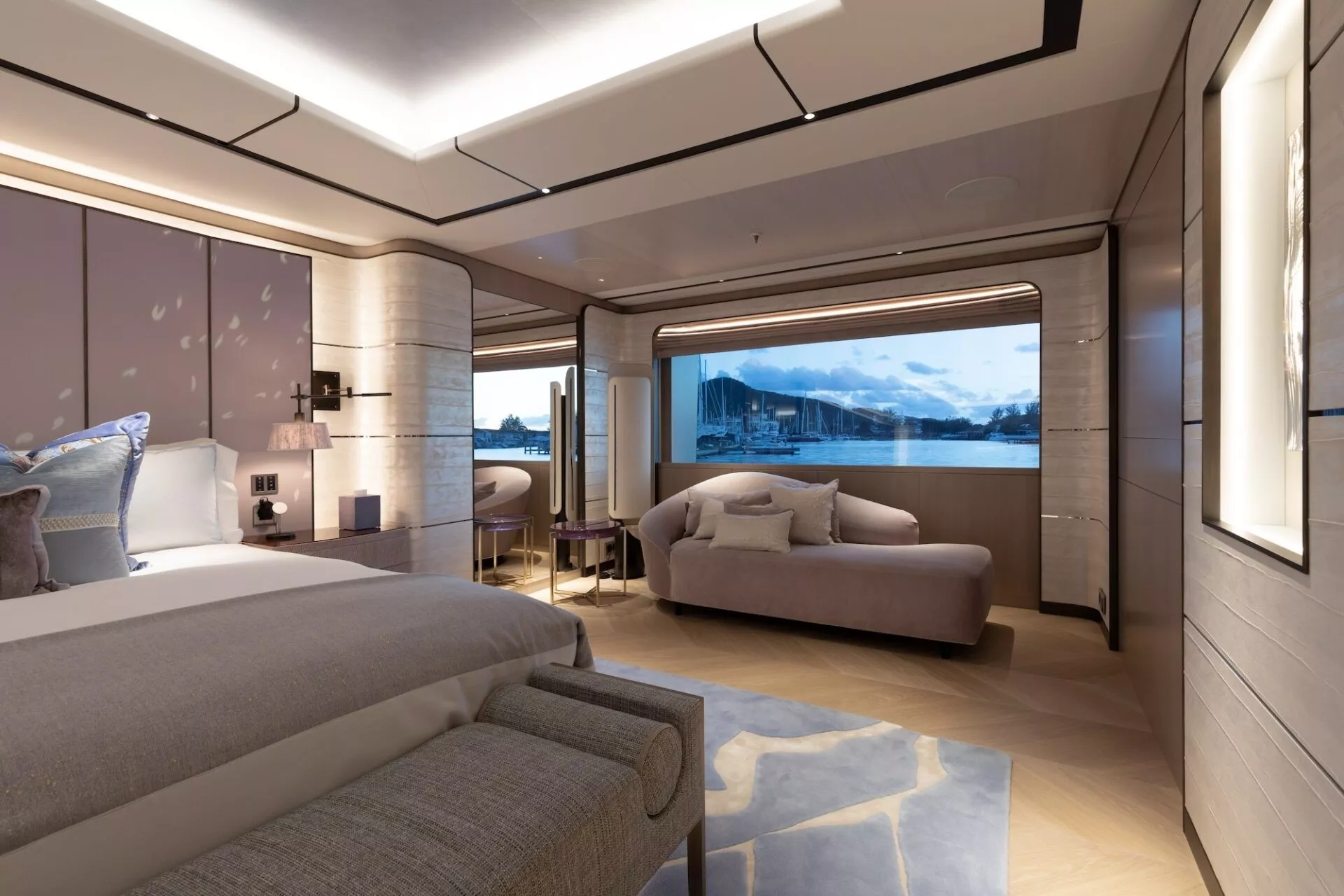 https://dev-api.arconyachts.com/storage/36558/conversions/Q9JysHhZY8GPtfnVunLm0OLAQViCmnv0lNNoLBRt-optimize.webp
