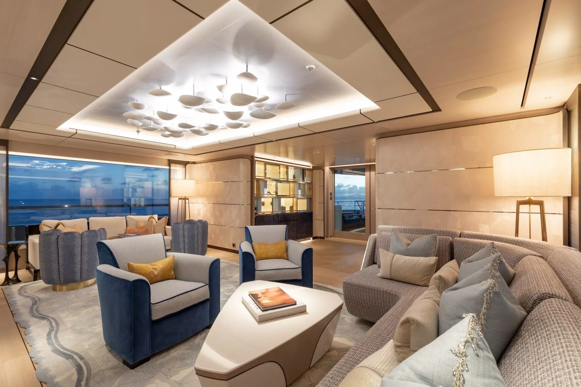 https://dev-api.arconyachts.com/storage/36565/conversions/biOxCGbTWM6rEKYH5INv7SYQUgznPEE0Fplw56oP-optimize.webp