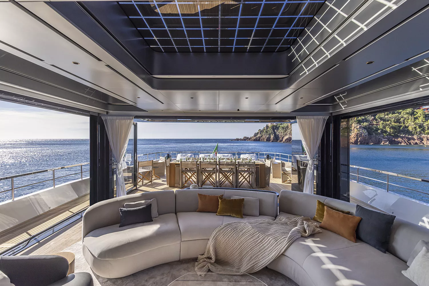 https://dev-api.arconyachts.com/storage/36597/conversions/VOk8jB7sMCDUh8oghVUs6O8823r3xHoVUXincAyZ-optimize.webp