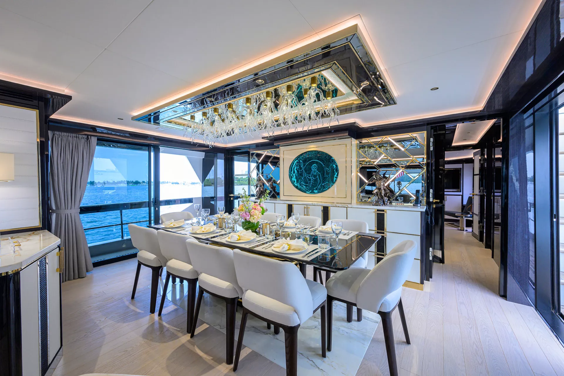 https://dev-api.arconyachts.com/storage/36600/conversions/QUXXe4yyCVptPP5G9iE5eSu1oaZvfjo2ulHbXWzt-optimize.webp