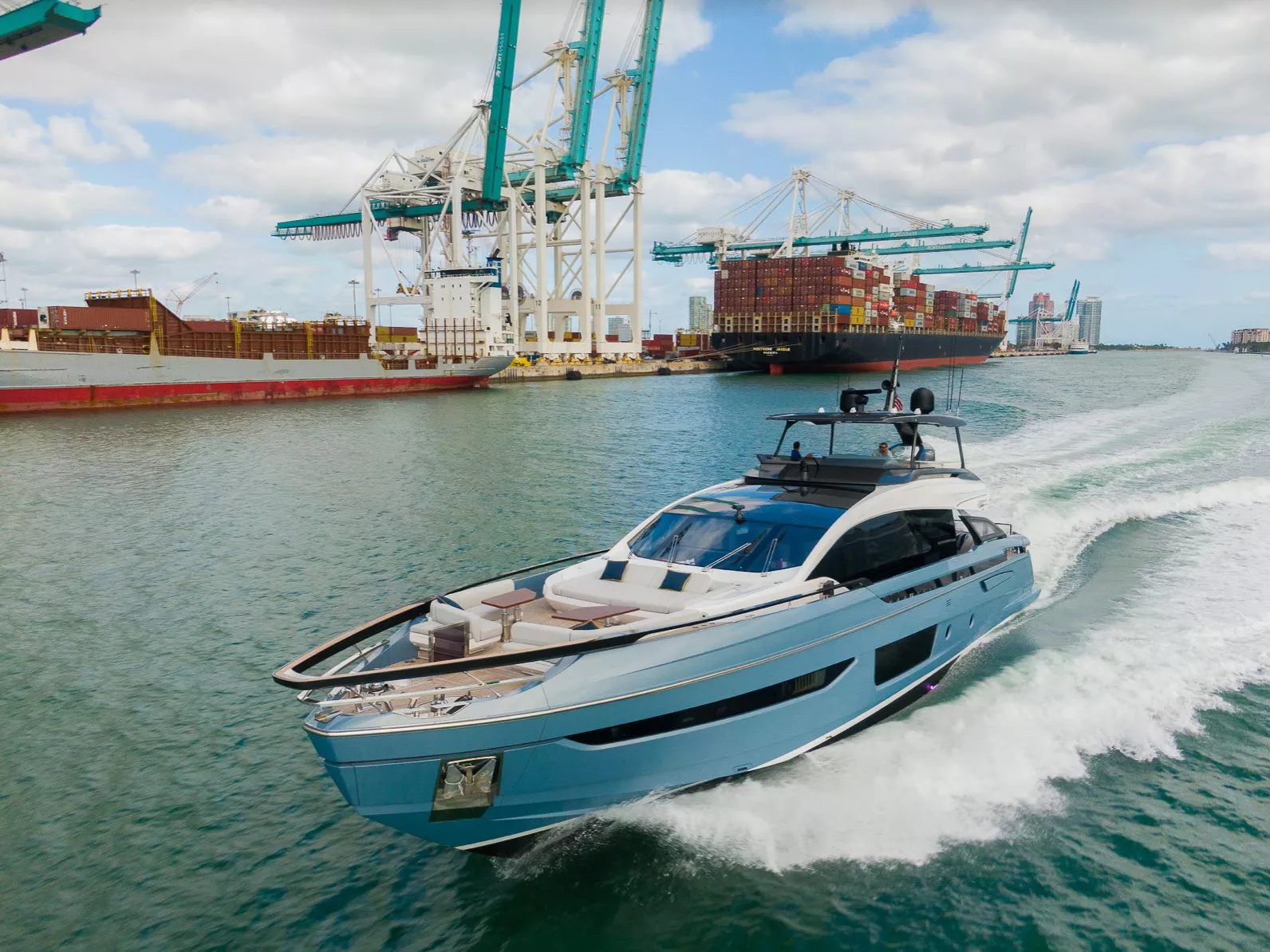 https://dev-api.arconyachts.com/storage/36623/conversions/5Ykn3yDEQv65YTXTmYkLt6GtKwZkF1XJB9iP3VDy-optimize.webp