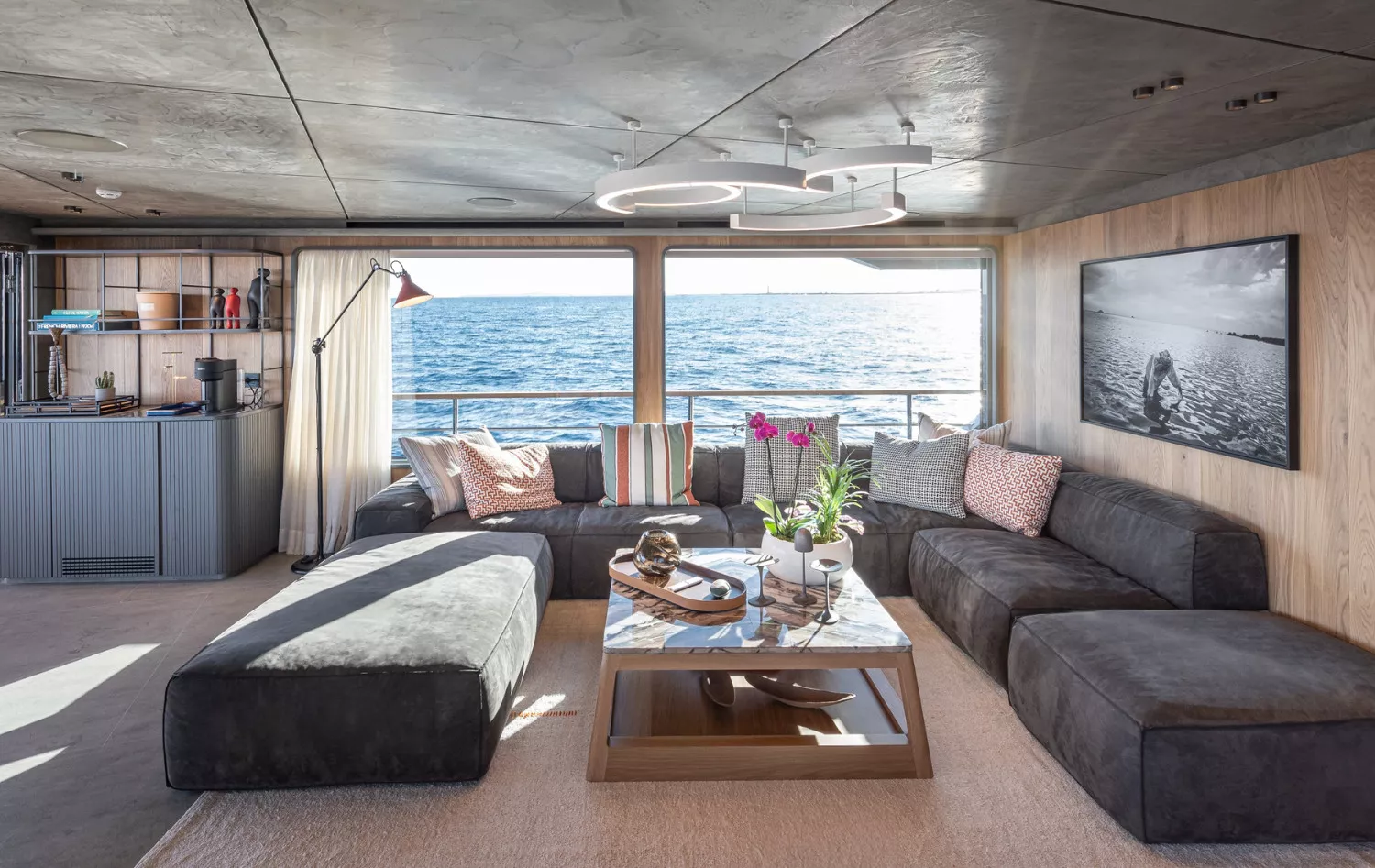 https://dev-api.arconyachts.com/storage/36677/conversions/KiLVpVczkKPtFwruSIToMsOzcBhn02bzPvOcdtaa-optimize.webp