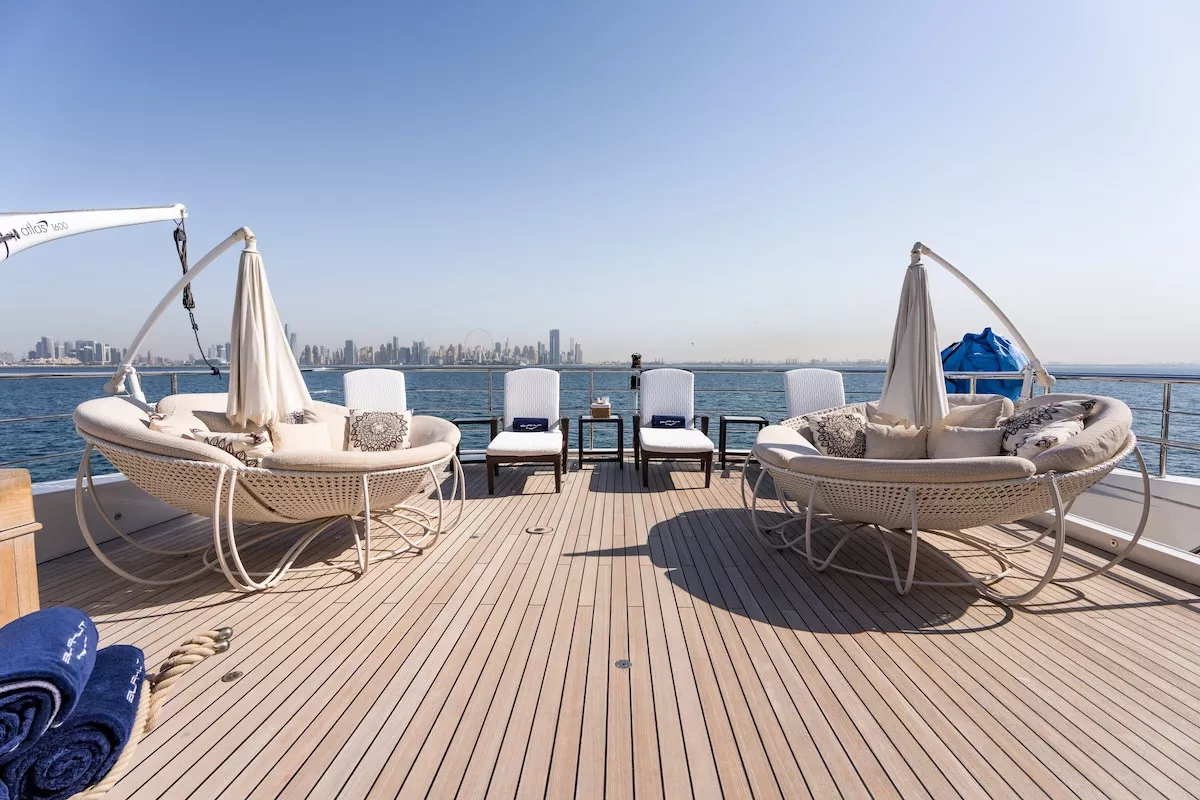 https://dev-api.arconyachts.com/storage/36686/conversions/F0ZG3RwmwGsuaPx33vQeRBxBK41UPwJdlVDVjBpu-optimize.webp