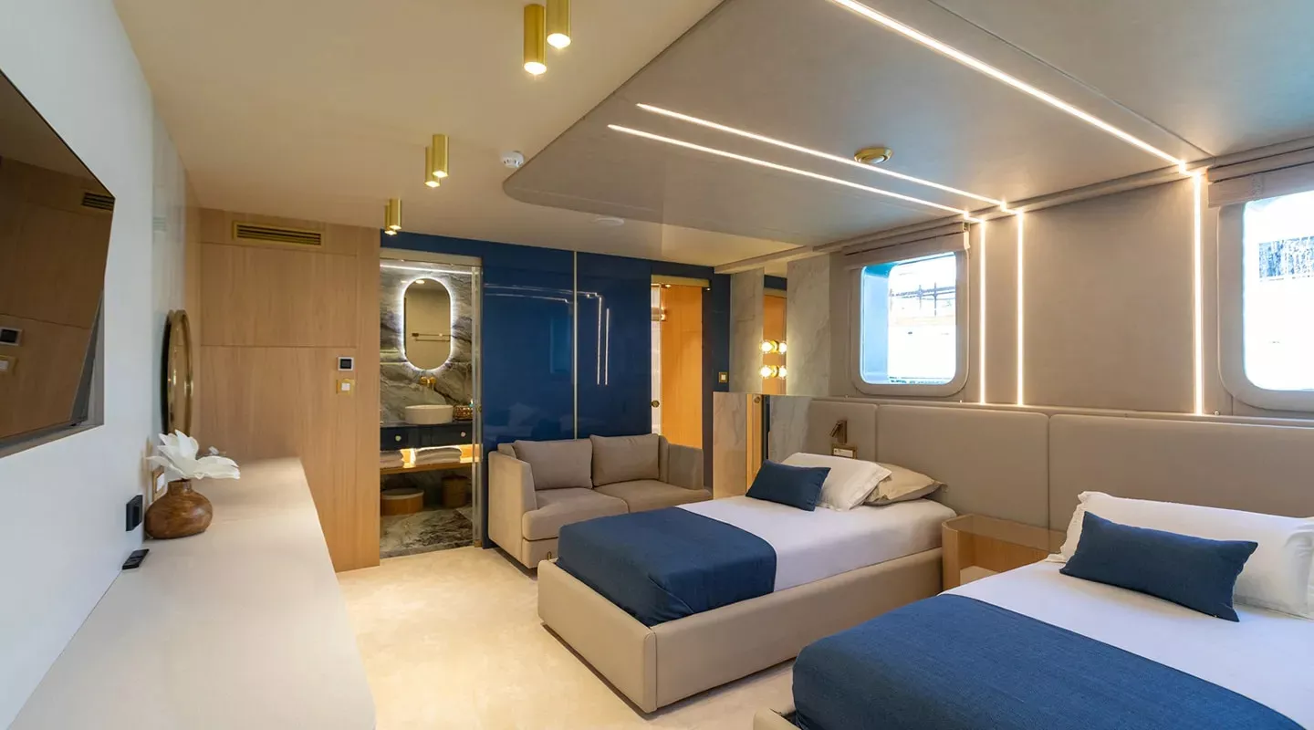 https://dev-api.arconyachts.com/storage/36875/conversions/Laws2KybT8g2iVnLELA2v1F2gnFyLCMykGogIwWZ-optimize.webp