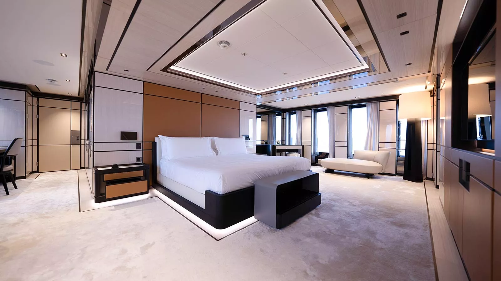 https://dev-api.arconyachts.com/storage/36916/conversions/NzYi7mJsJerWfEkjNmIgiW7O6rCAZHSESlBTjh0B-optimize.webp