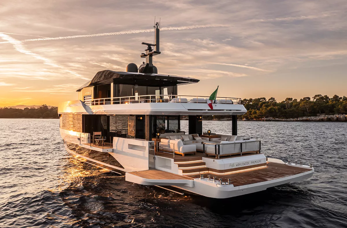 https://dev-api.arconyachts.com/storage/36953/conversions/ihSLBJiZeFY8HKJUiz7l0XskOf9RBOvmMx4y954l-optimize.webp