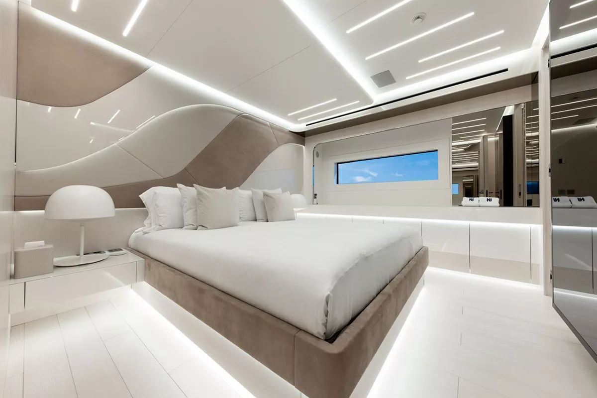 https://dev-api.arconyachts.com/storage/36987/conversions/vufUF7eefkMXY4JRjfArlbdCobj9BIRcUgqH267Z-optimize.webp