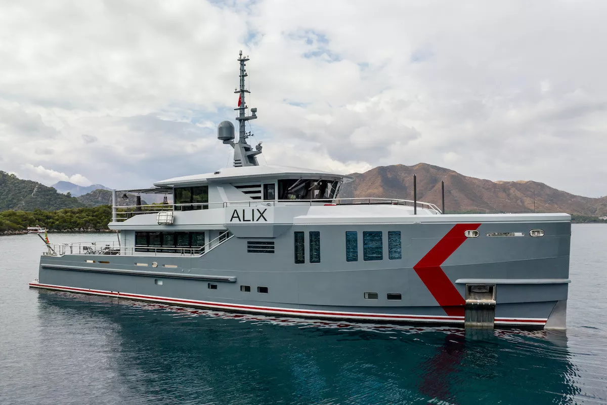 https://dev-api.arconyachts.com/storage/36996/conversions/12lmwKOTix2V1JSISaJUwYJcxmOgygjNWjMvRWp1-optimize.webp