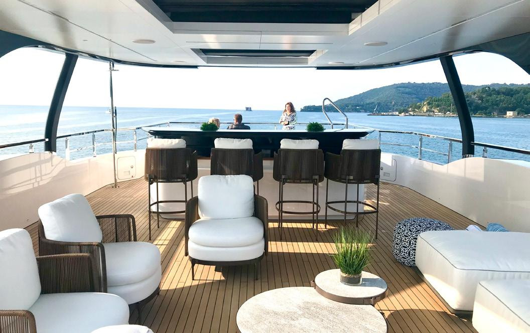 https://dev-api.arconyachts.com/storage/37022/conversions/ZRHPhgdygTnQGU8Ls9iVwSYf7M0NqmpVTRHUTSYW-optimize.jpg