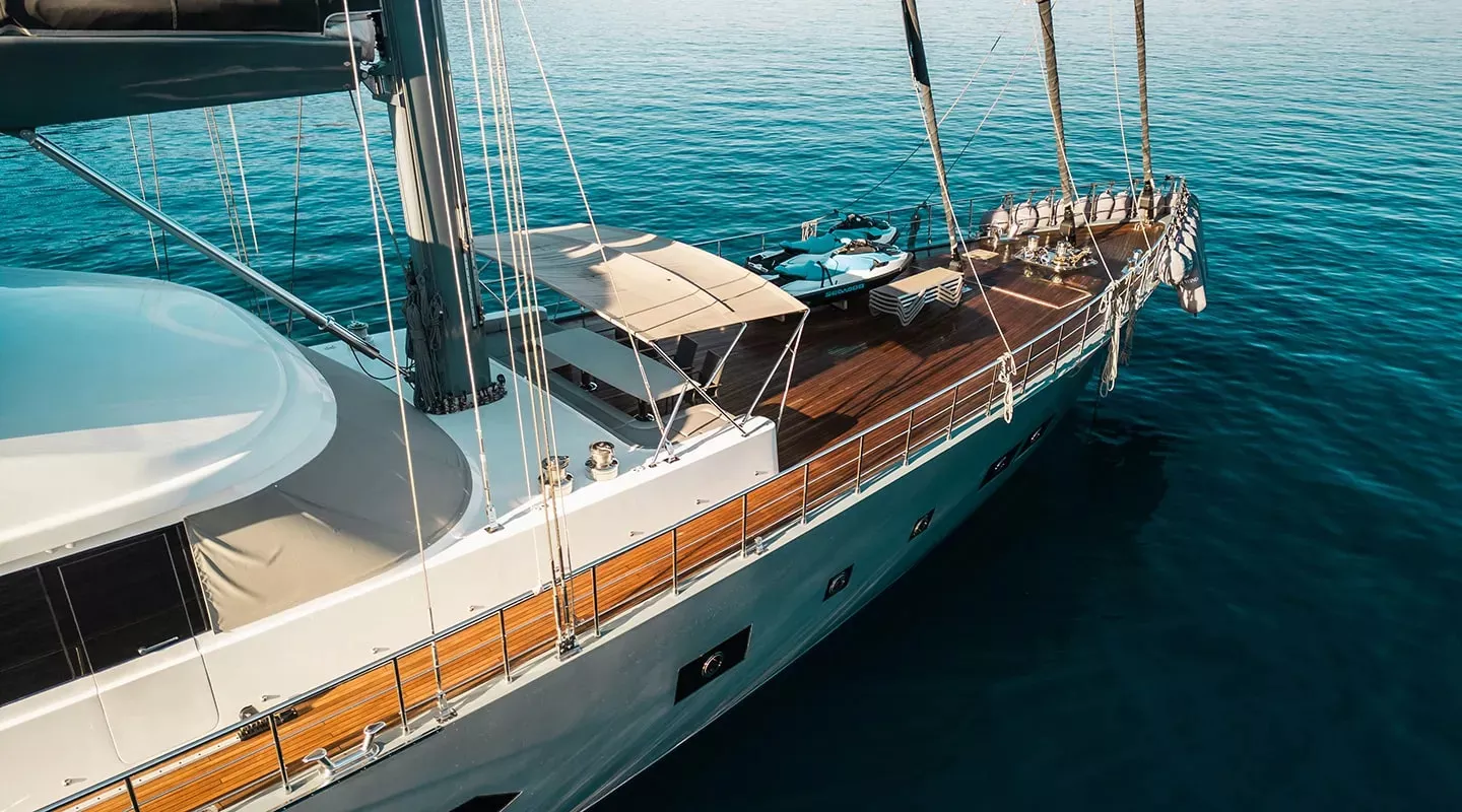 https://dev-api.arconyachts.com/storage/37192/conversions/F8fLuFZXsYzKhVyi8vx7pWC9KZH1MITbPd4Zfa3g-optimize.webp