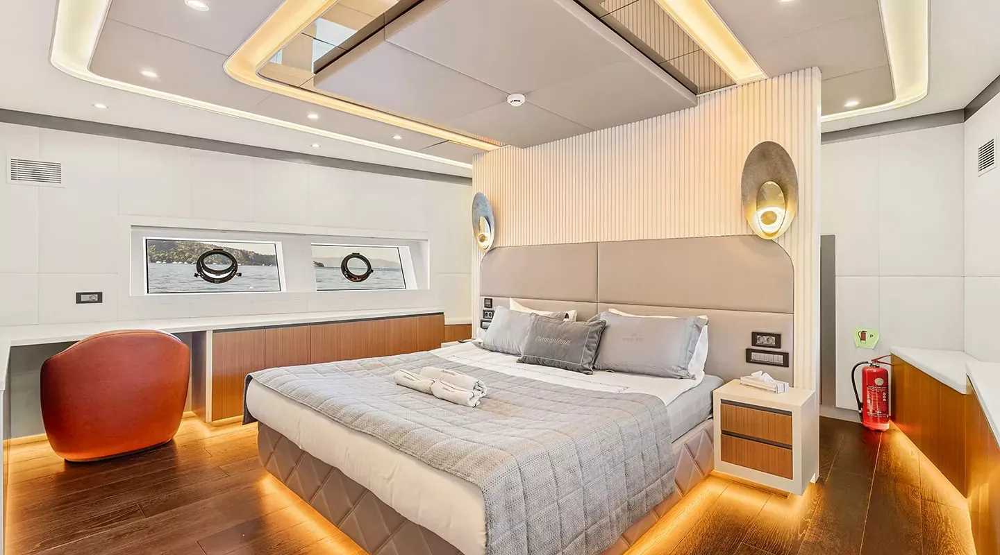 https://dev-api.arconyachts.com/storage/37198/conversions/5C4cPcLzoGJzDVOp4z0BdEjgKCKczGZNqpE82Ar3-optimize.webp