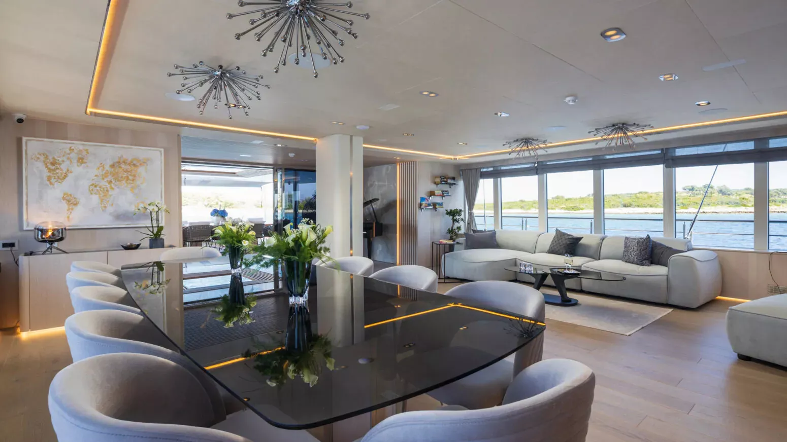 https://dev-api.arconyachts.com/storage/37226/conversions/BQNtaLh9qhV3a86uGu5pD3tzVeVvKzX4uFHnes9g-optimize.webp