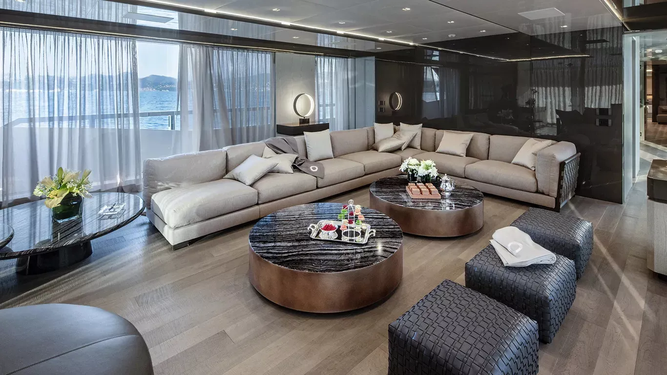 https://dev-api.arconyachts.com/storage/37302/conversions/CrVDT435H5QjTvfmCJhtRewGBYHGQU37TrH1e4co-optimize.webp