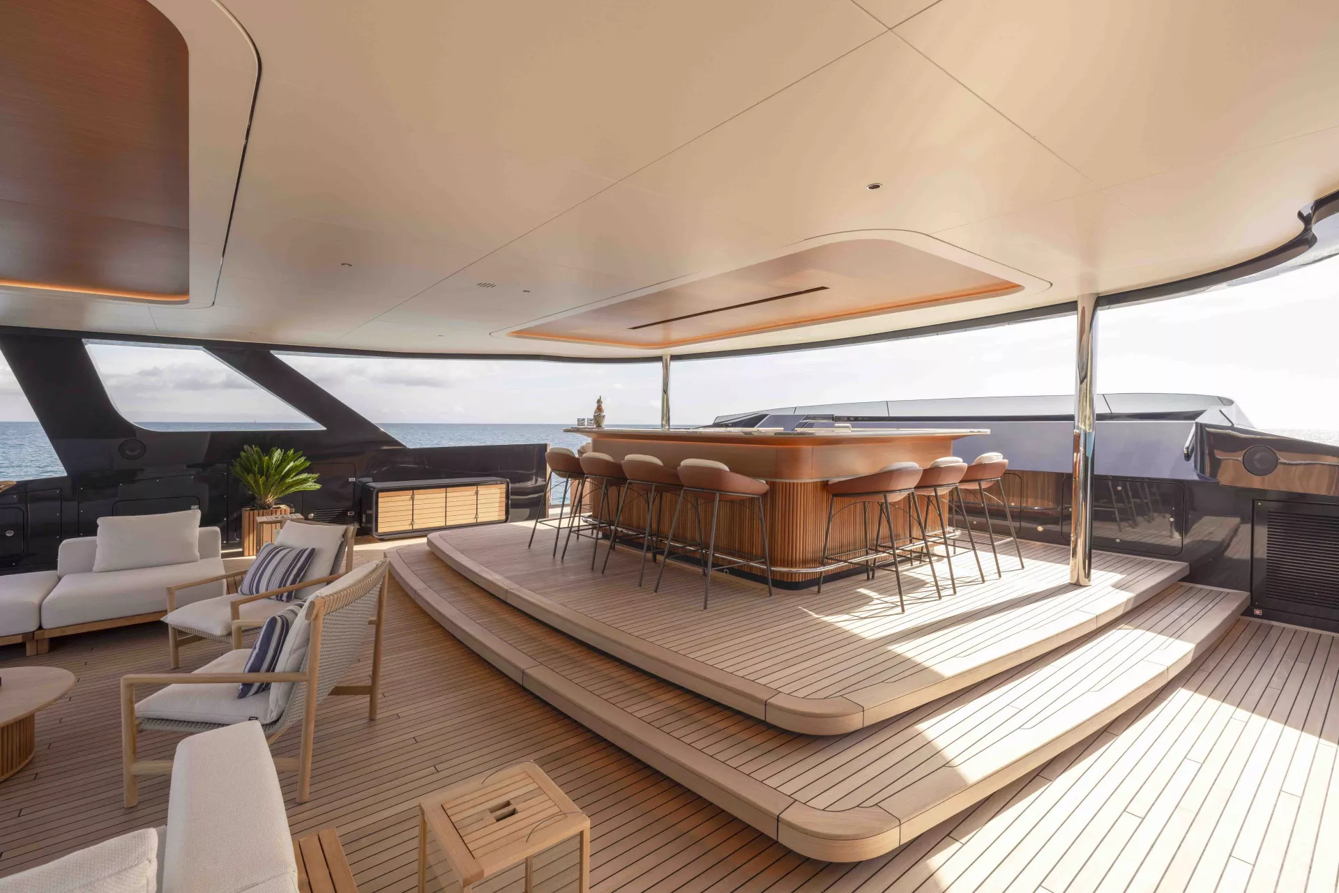 https://dev-api.arconyachts.com/storage/37325/conversions/SMGRrMeXSy1BWO0vDv2wHQY977v6CvKkJHvEMd8E-optimize.webp
