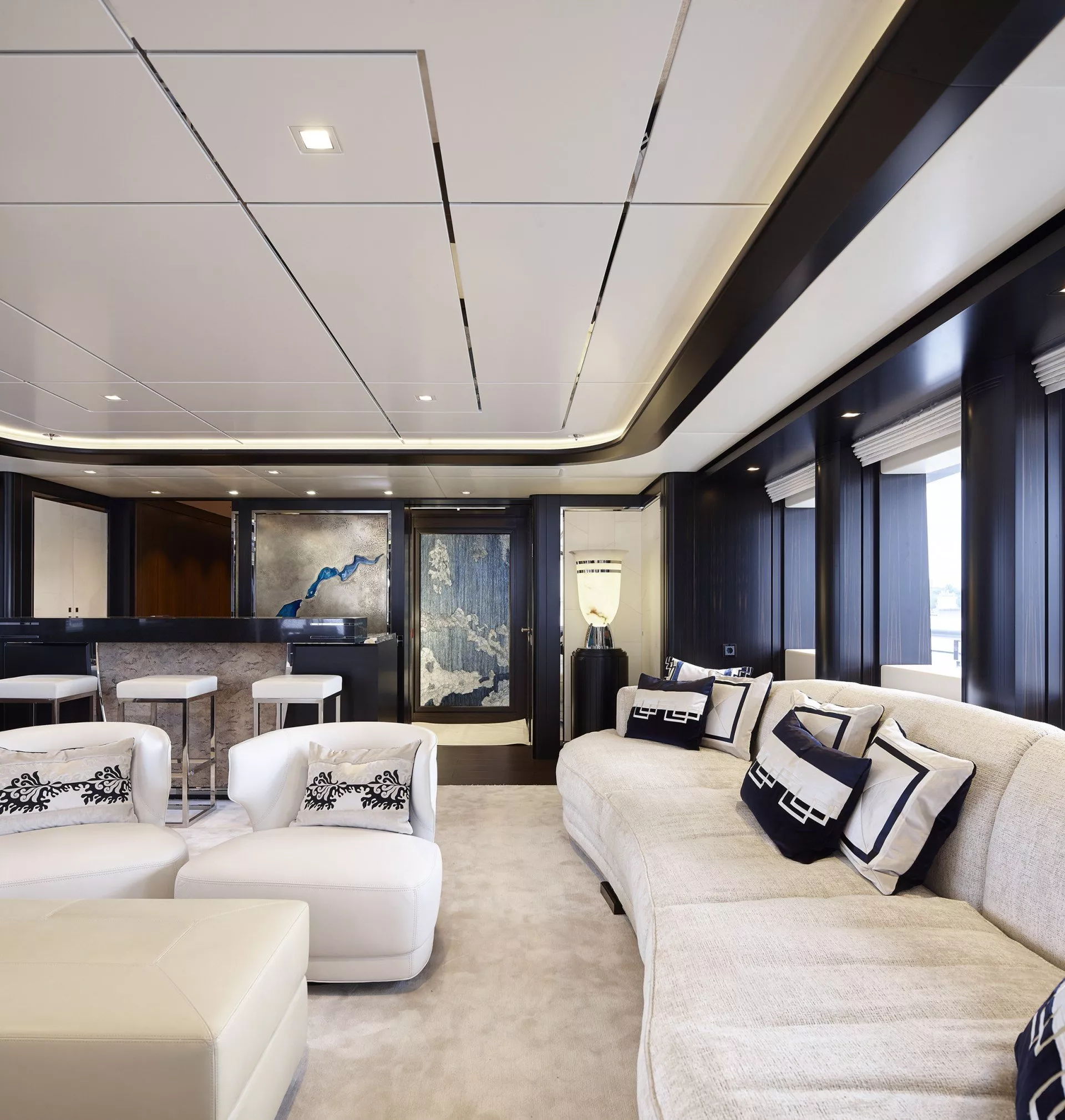 https://dev-api.arconyachts.com/storage/media/17560/conversions/654_0424017254-optimize.webp