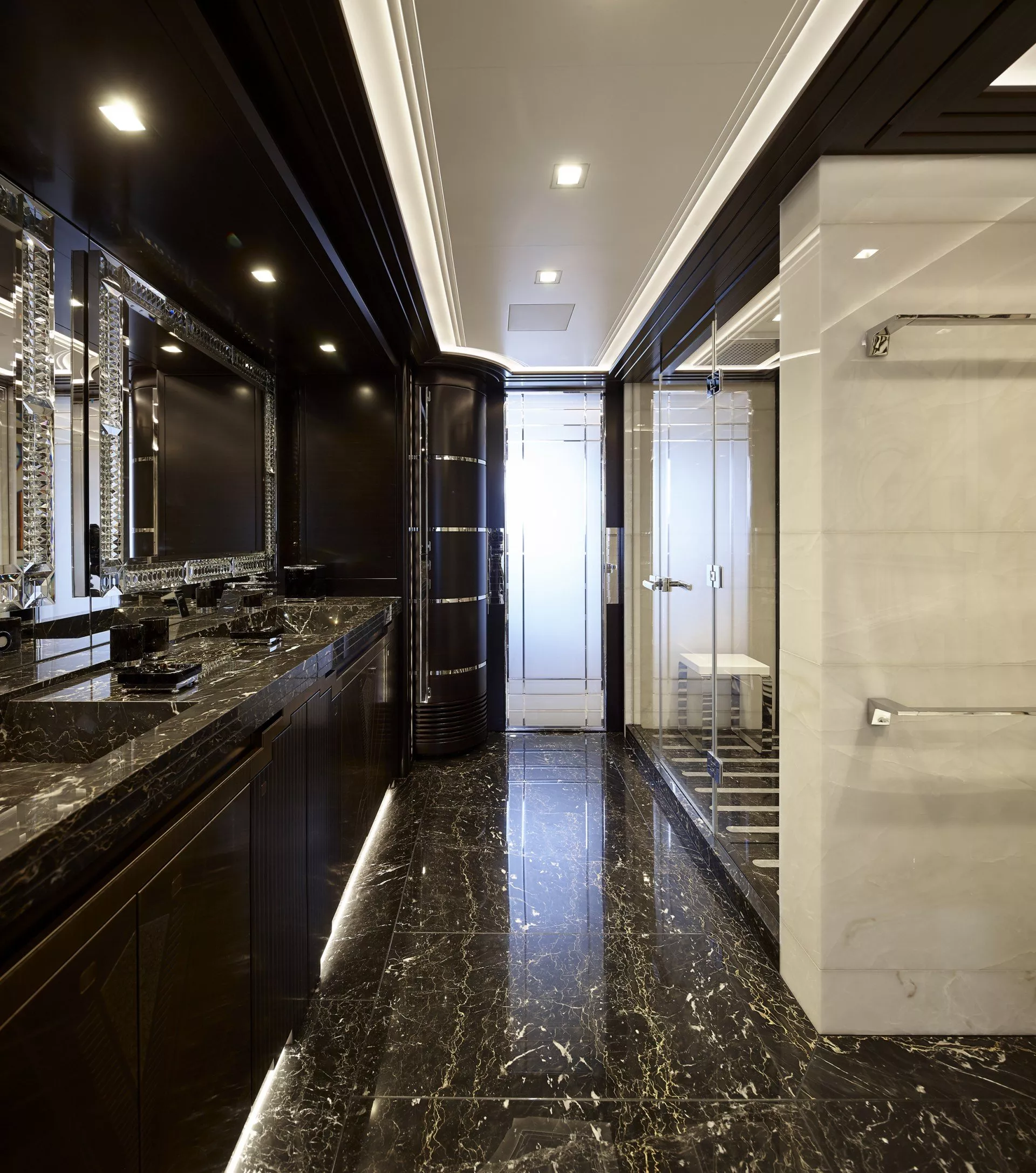 https://dev-api.arconyachts.com/storage/media/17565/conversions/654_6713585960-optimize.webp