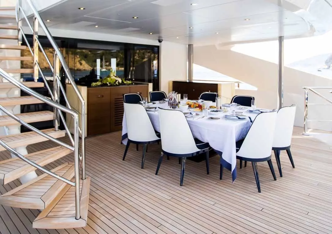 https://dev-api.arconyachts.com/storage/media/17570/conversions/654_0753704071-optimize.webp