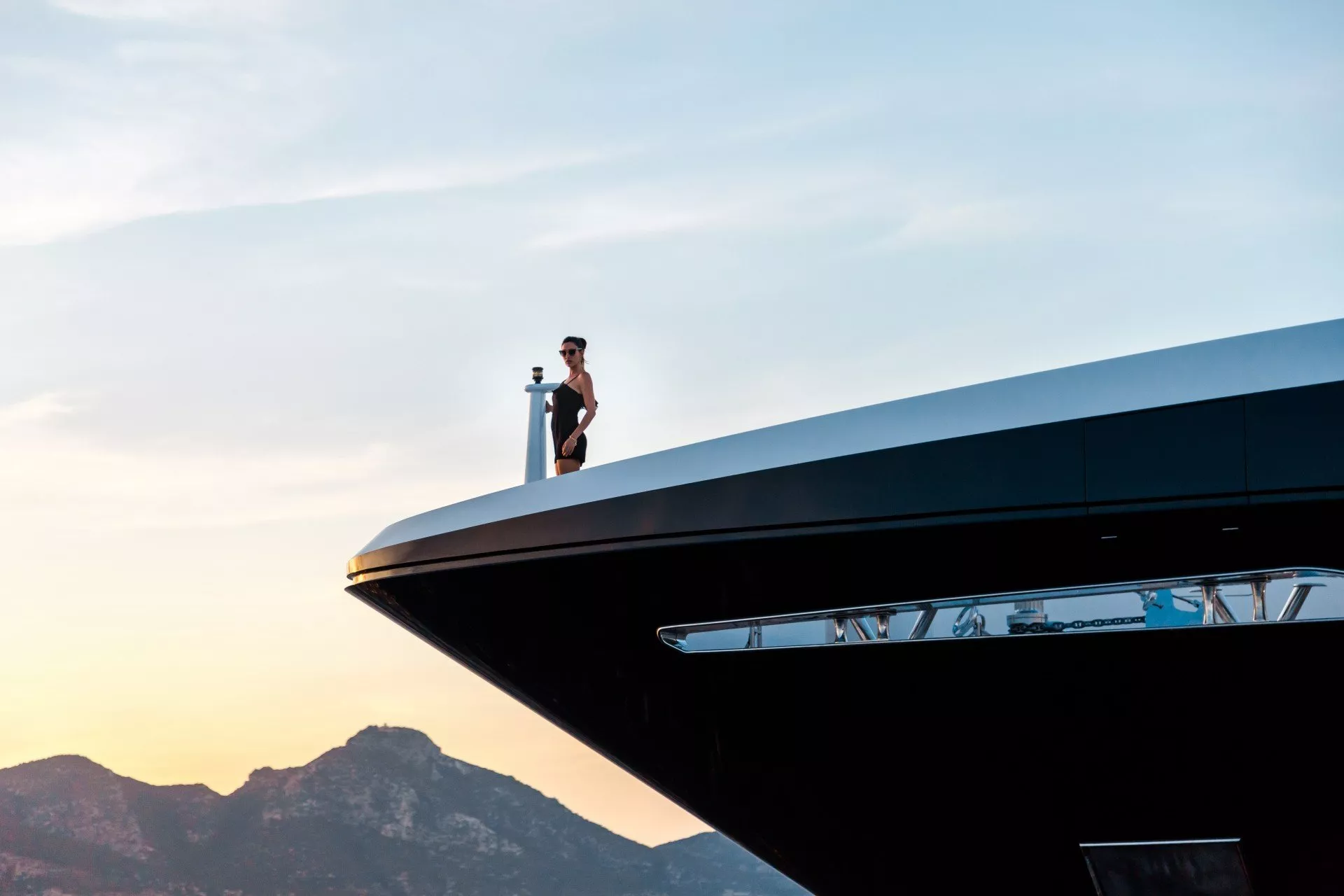 https://dev-api.arconyachts.com/storage/media/17579/conversions/654_7051232712-optimize.webp