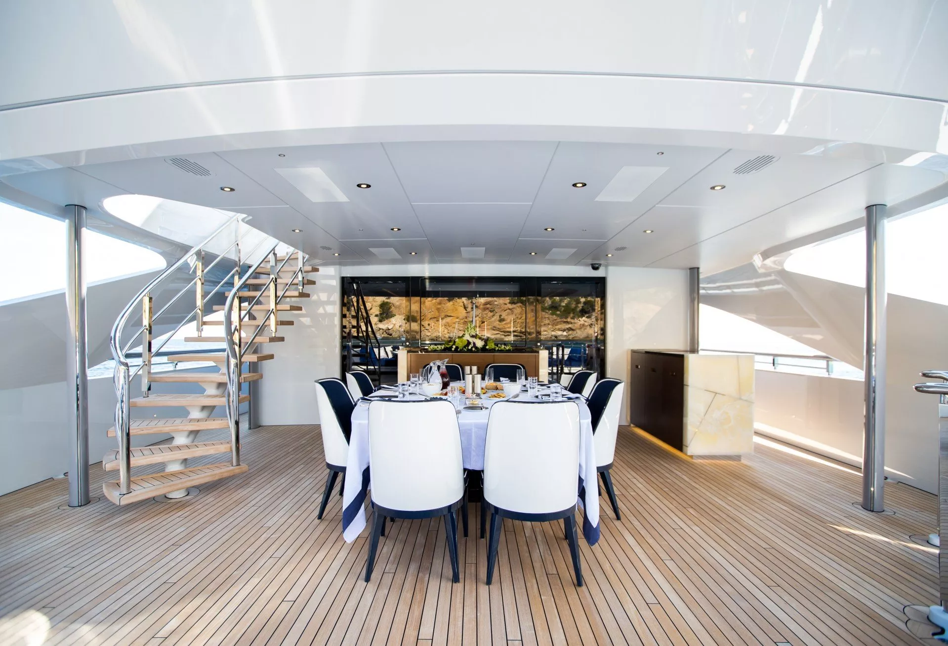 https://dev-api.arconyachts.com/storage/media/17580/conversions/654_4504884942-optimize.webp