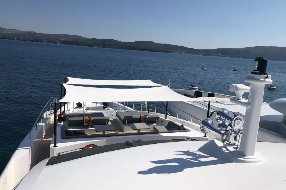 Benetti Veloce 140