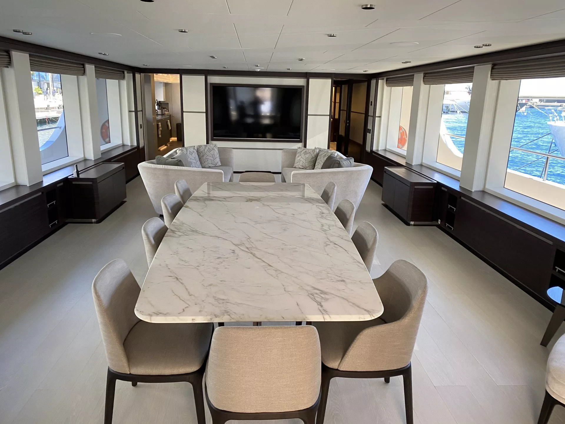 https://dev-api.arconyachts.com/storage/media/17765/conversions/534_6377919409-optimize.webp