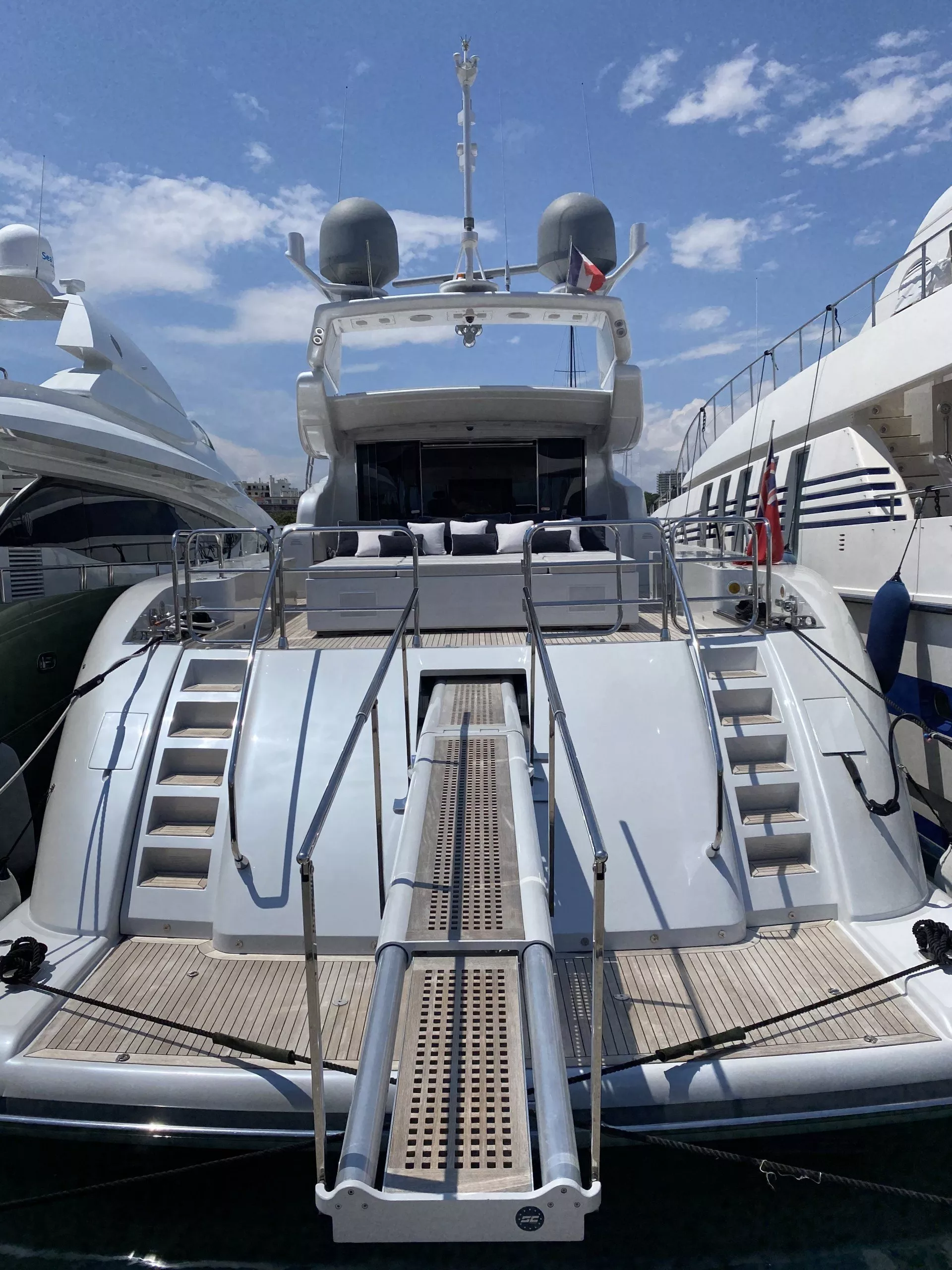 Leopard 31m Jade