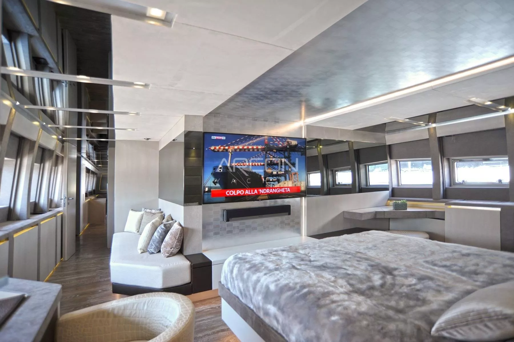 https://dev-api.arconyachts.com/storage/media/18162/conversions/905_8182542298-optimize.webp