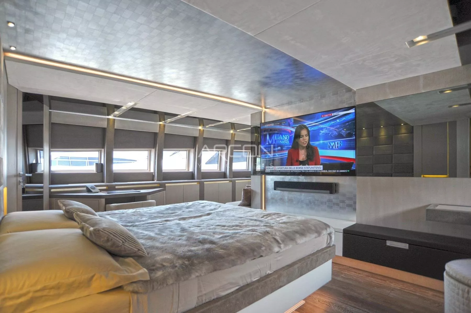 https://dev-api.arconyachts.com/storage/media/18163/conversions/905_8252374121-optimize.webp