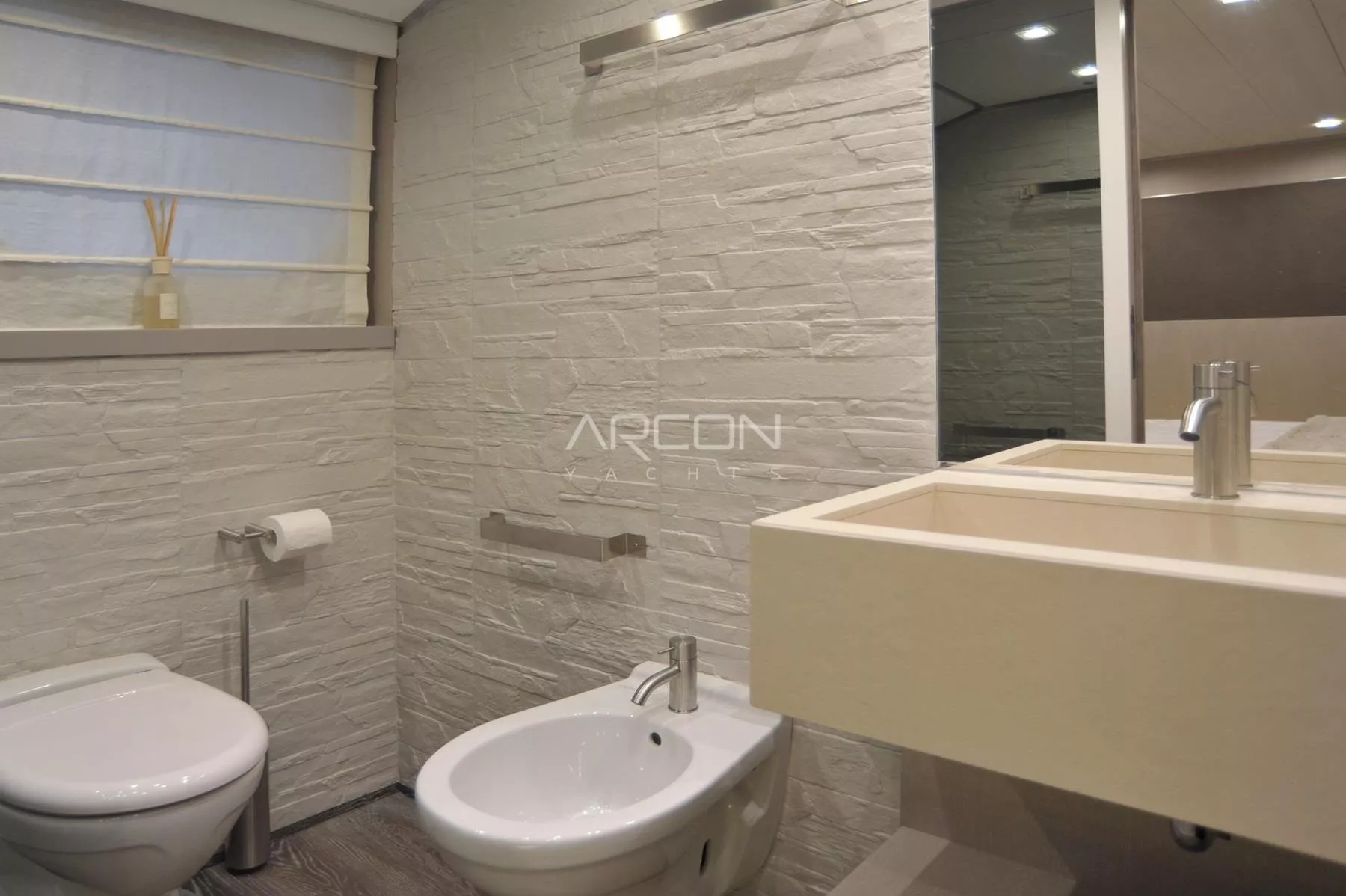 https://dev-api.arconyachts.com/storage/media/18168/conversions/905_7733827971-optimize.webp