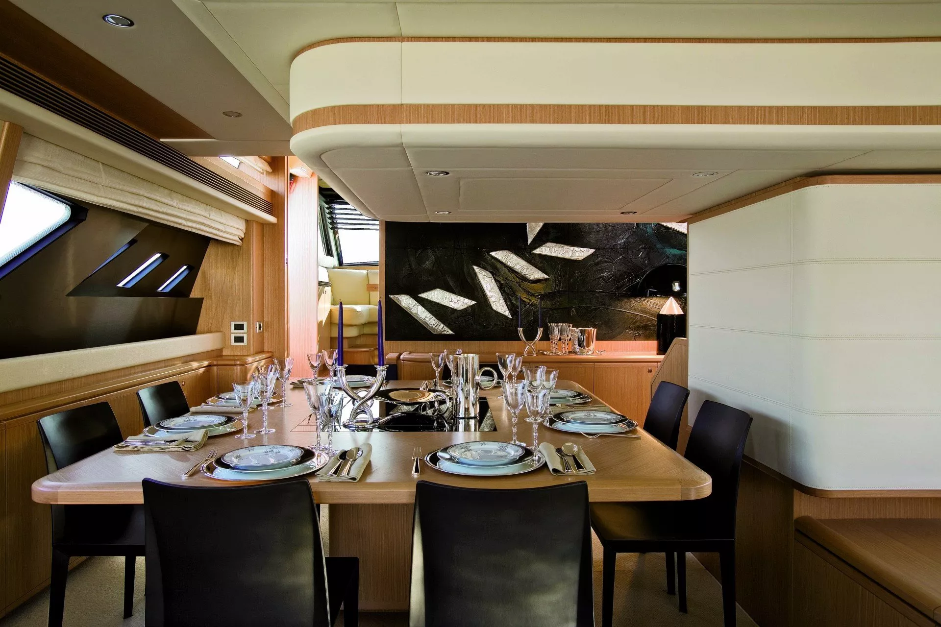 https://dev-api.arconyachts.com/storage/media/18399/conversions/892_2823394830-optimize.webp