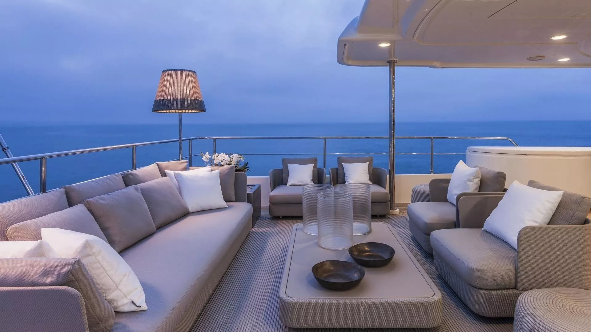 Ferretti YVONNE
