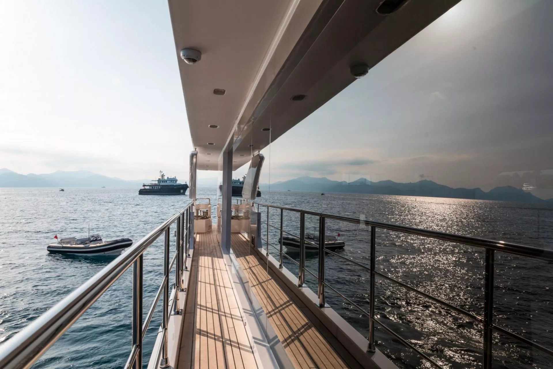 https://dev-api.arconyachts.com/storage/media/18679/conversions/882_4925059327-optimize.webp