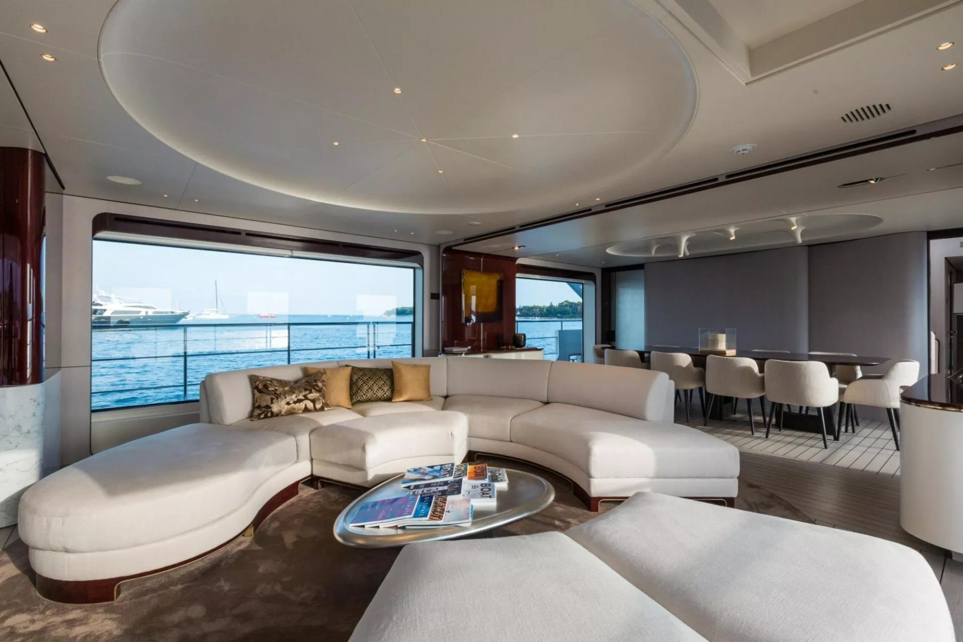 https://dev-api.arconyachts.com/storage/media/18689/conversions/882_1617092796-optimize.webp