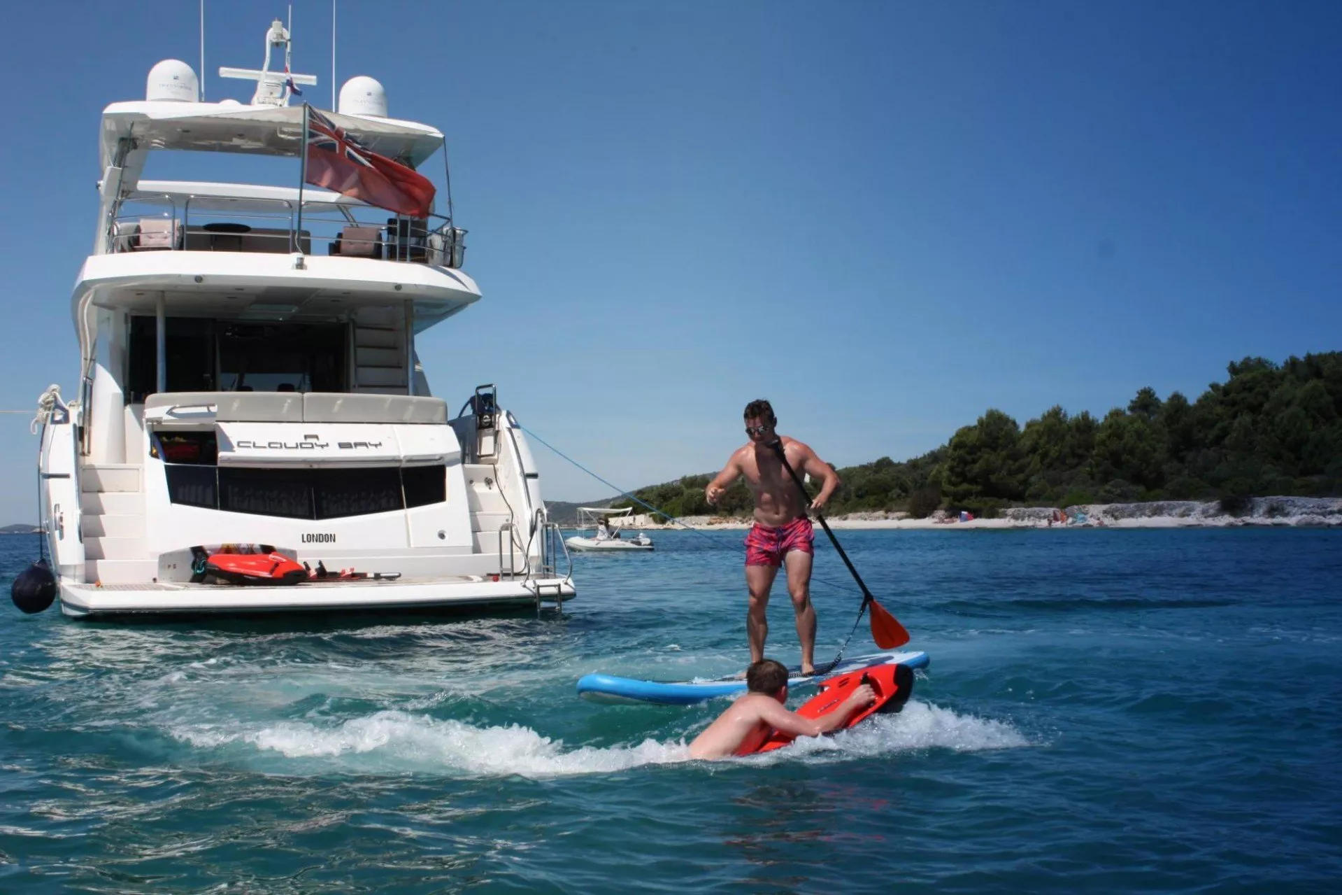 Sunseeker A CLOUD BAY