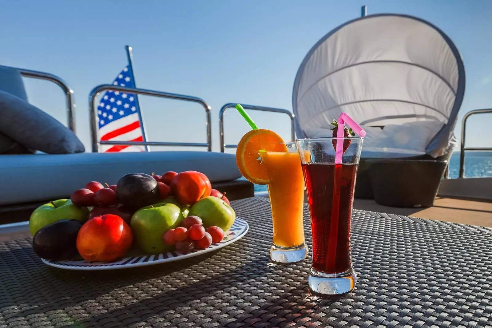 https://dev-api.arconyachts.com/storage/media/18834/conversions/876_3938692510-optimize.webp