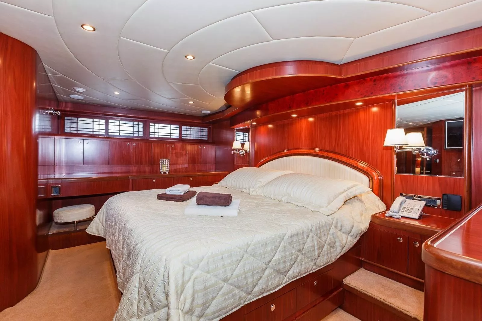 https://dev-api.arconyachts.com/storage/media/18837/conversions/876_1768940665-optimize.webp