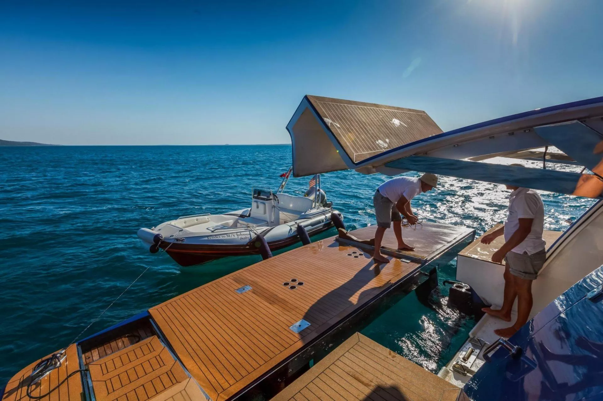 https://dev-api.arconyachts.com/storage/media/18851/conversions/876_9048270946-optimize.webp